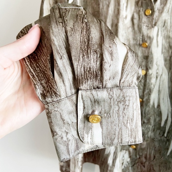 Escada Silk Blouse Taupe Cream Marble Print Button Up Shirt Top Size 44 14 - Picture 4 of 10